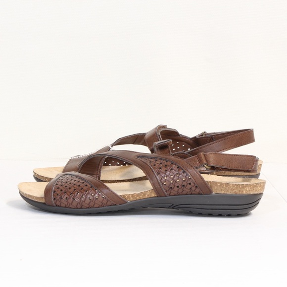 Easy Street Brown Trek Perforated Slingback Sandals NWOT - Picture 6 of 8